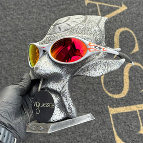 Eye Jacket Flame - Ruby