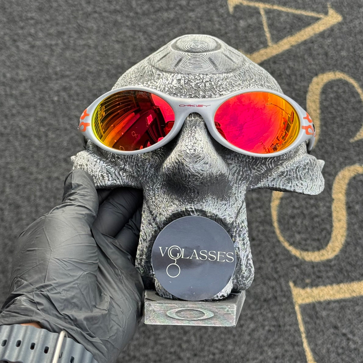 Eye Jacket Flame - Ruby