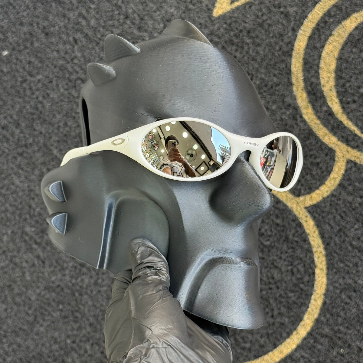 Eye Jacket 2.0 - Branca Espelhada