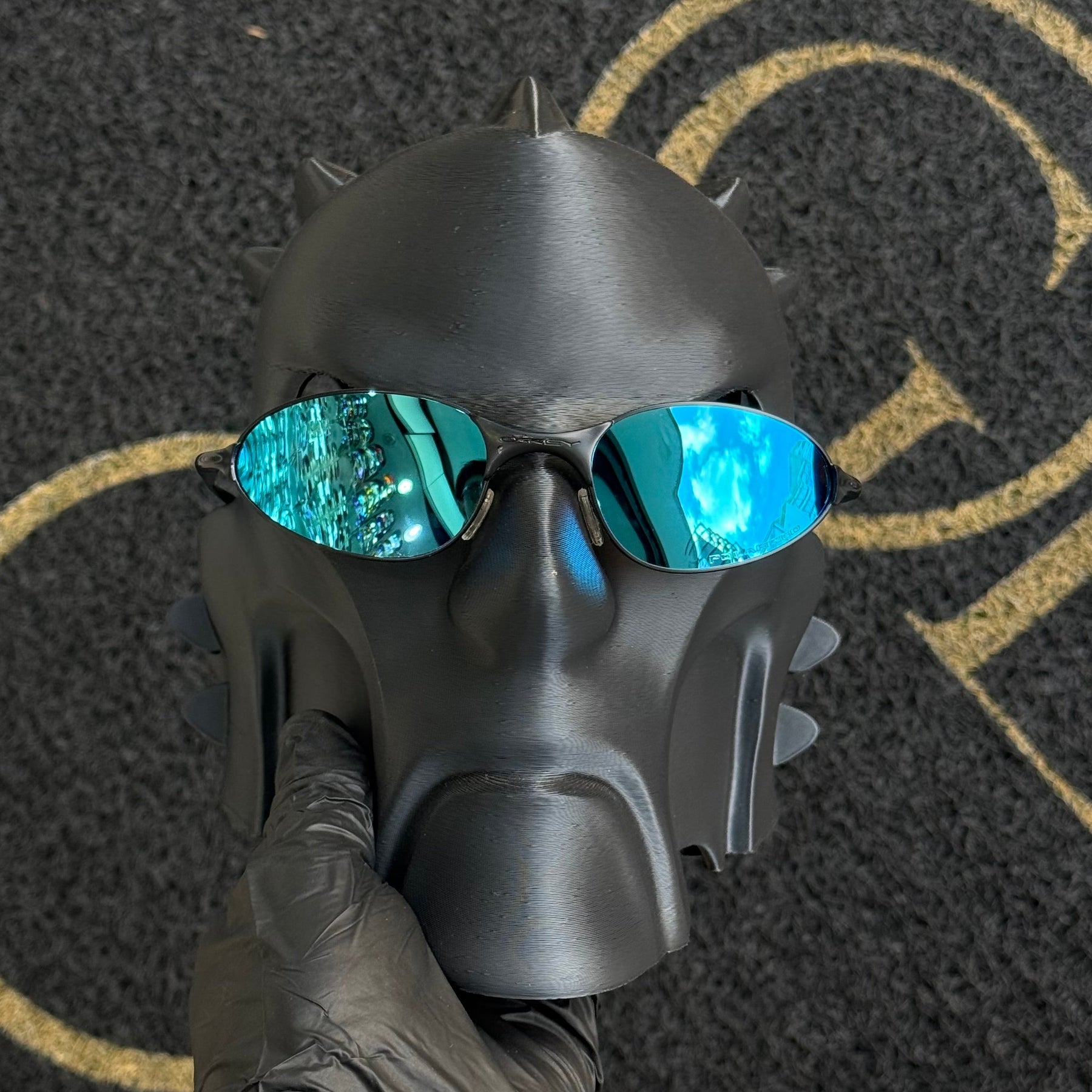 Wire Carbon Ice Thug