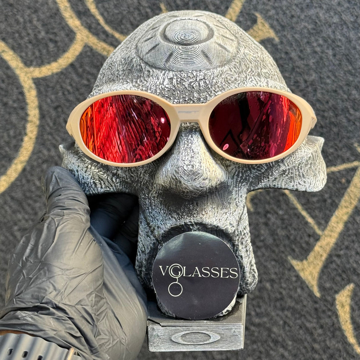 Eye Jacket Matte - Ruby